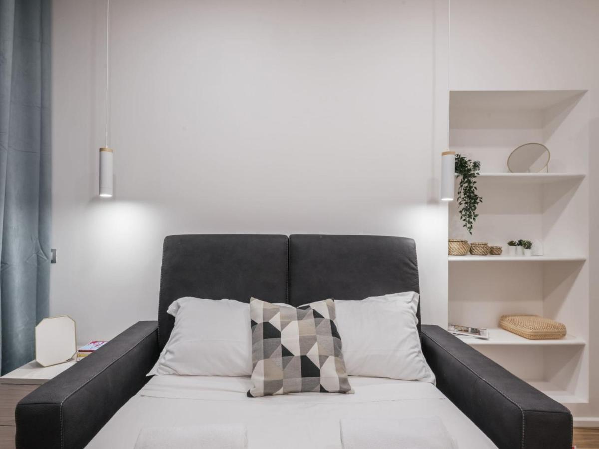 The Best Rent - Modern Three-Bedroom Apartment A Few Steps From The Colosseum Exterior photo